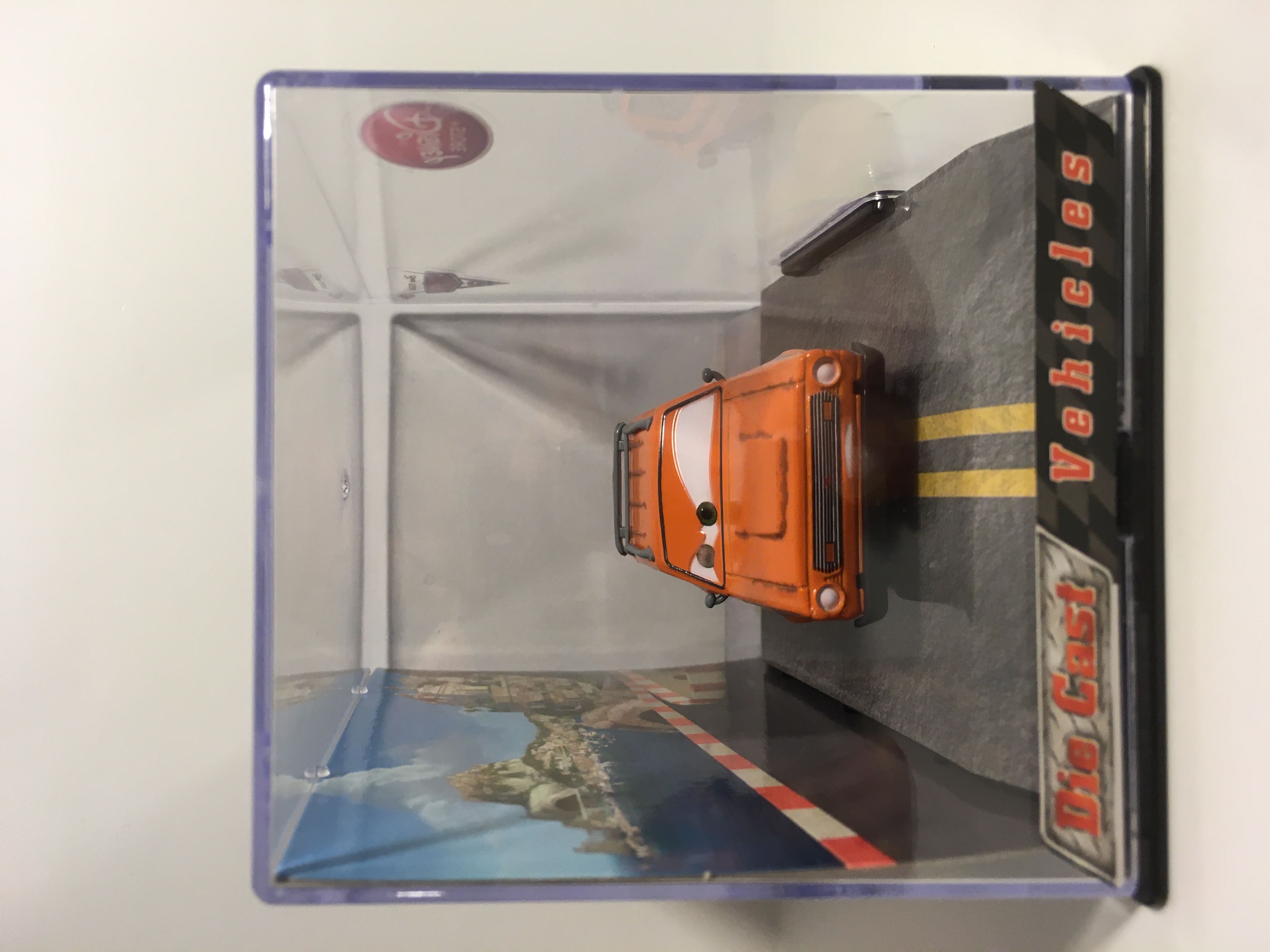 Gremlin w/o Torch - Cars 2 toy car collectible - Main Image 2
