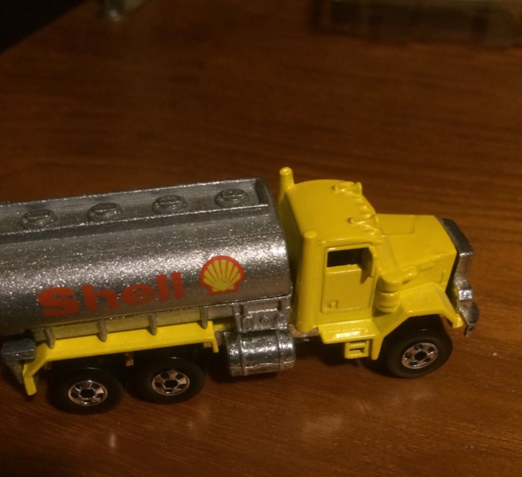 Peterbuilt Tank Truck - Workhorses toy car collectible - Main Image 2