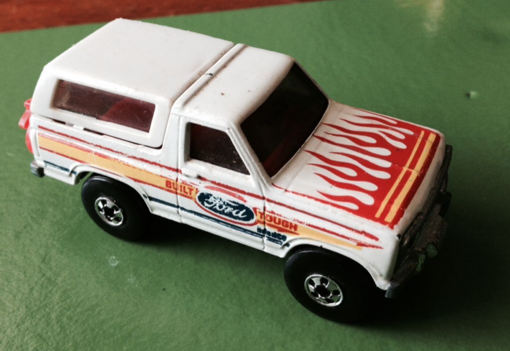 Bronco 4-Wheeler - Trailbusters toy car collectible - Main Image 2