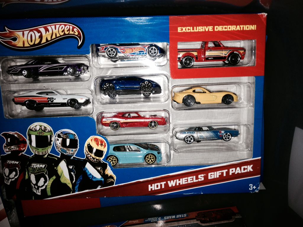 VW Golf Gti - Hot Wheels 10 Pack toy car collectible - Main Image 2