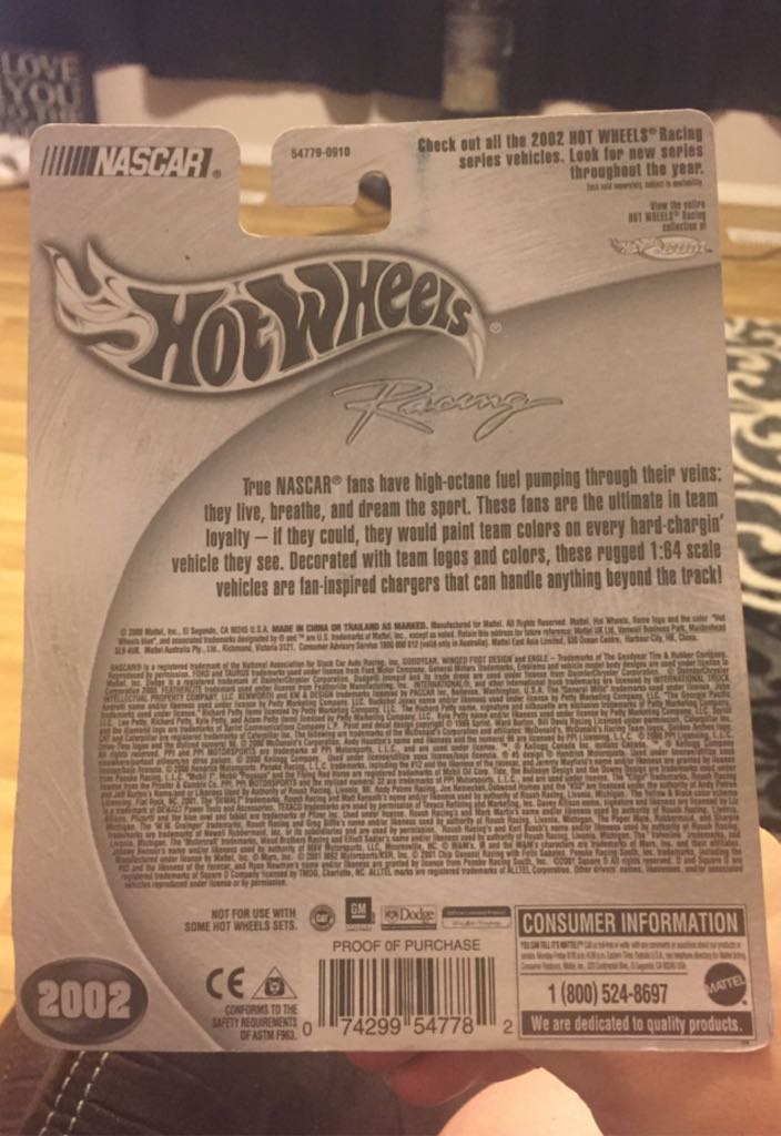 Hot Wheels NASCAR ’57 T-Bird - Hot Wheels Racing toy car collectible - Main Image 2