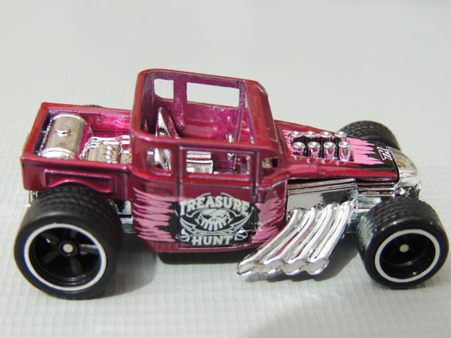 Bone Shaker  (L) - HW Showroom toy car collectible - Main Image 2