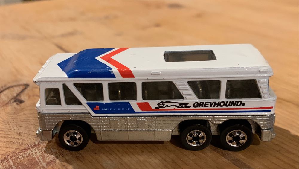 Greyhound MC-8 - Mainline toy car collectible - Main Image 3