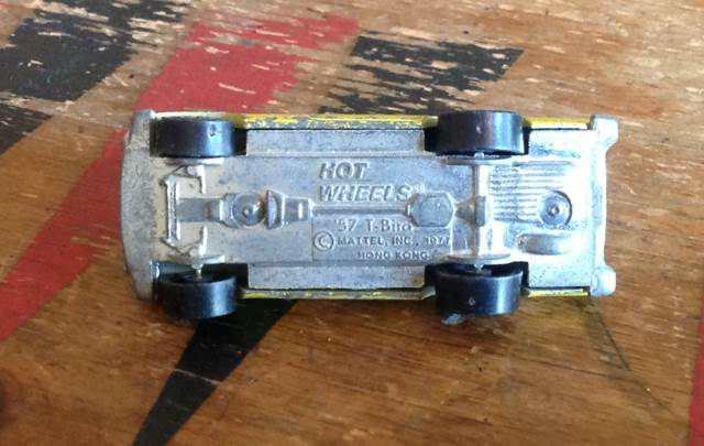 ’57 T-Bird - Color Changers toy car collectible - Main Image 2