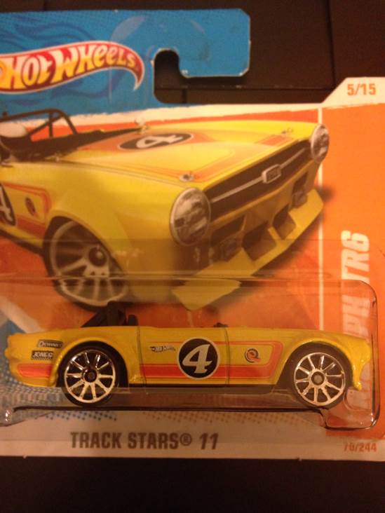 Triumph TR6 - Track Stars toy car collectible - Main Image 2