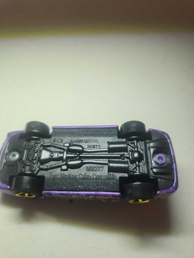 Ford Mustang Cobra Convertible - Batman toy car collectible - Main Image 3