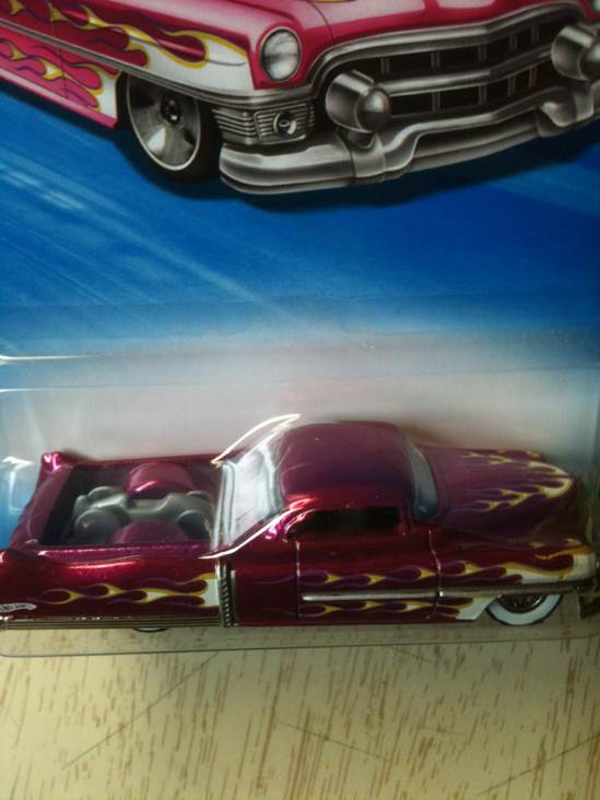Treasure Hunt Super 1953 Custom Cadillac - Treasure Hunt toy car collectible - Main Image 2