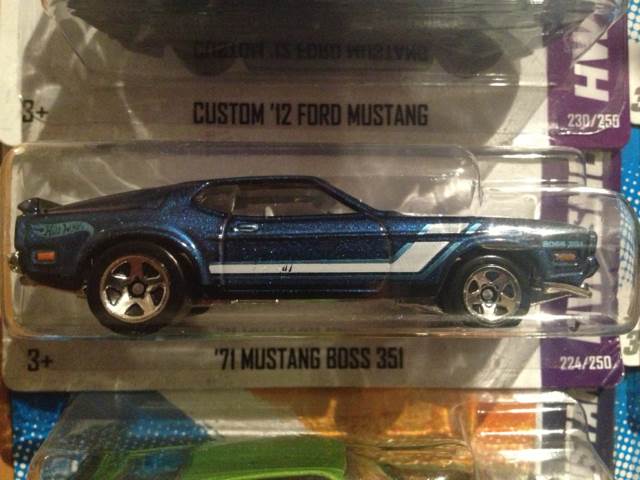 ’71 Mustang Boss 351 - HW Showroom toy car collectible - Main Image 2