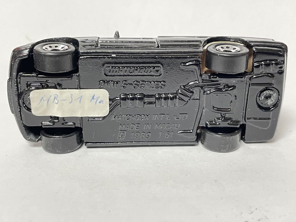 Bmw 5-series  toy car collectible - Main Image 3