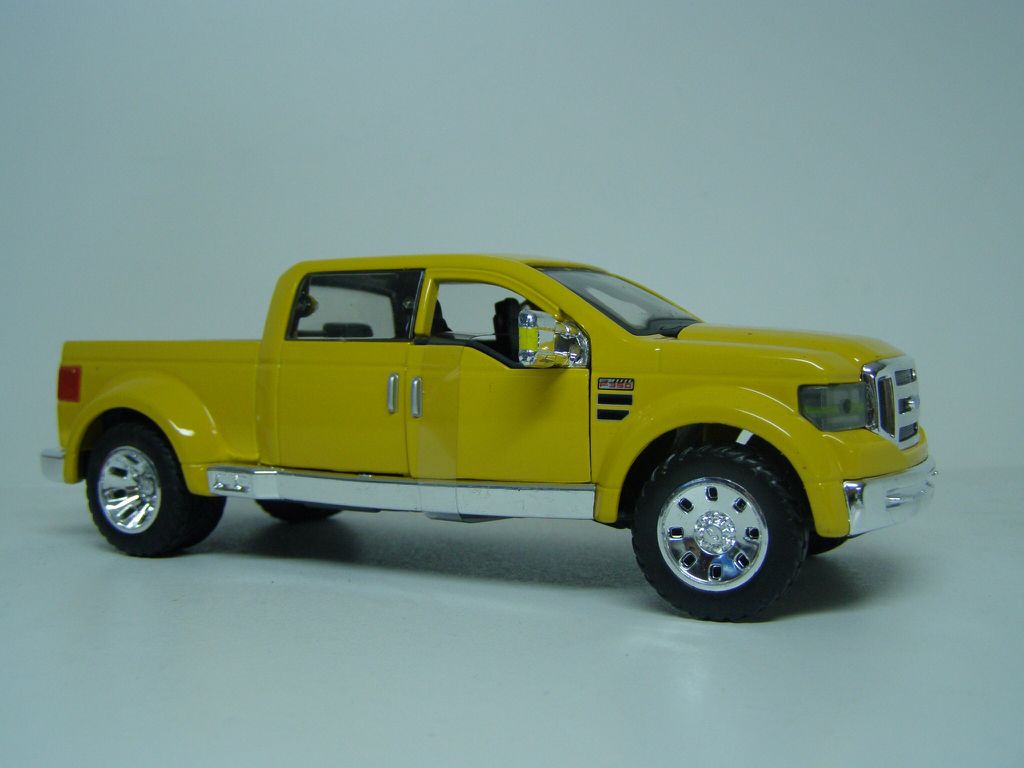 Ford Mighty F-350 - Special Edition toy car collectible - Main Image 2