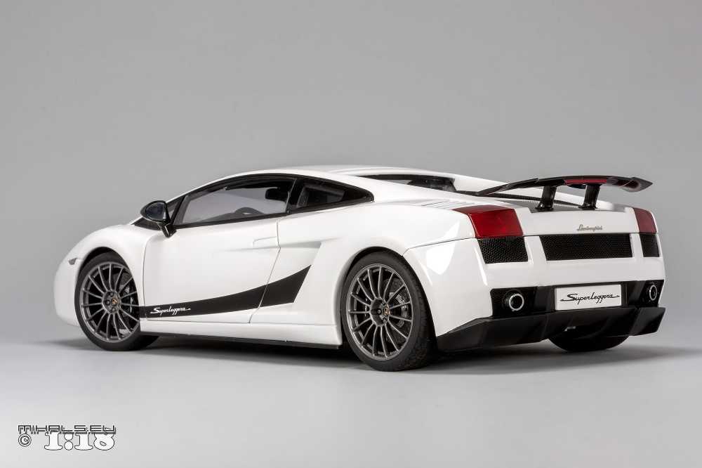 Lamborghini Gallardo Superleggera - Performance toy car collectible - Main Image 4