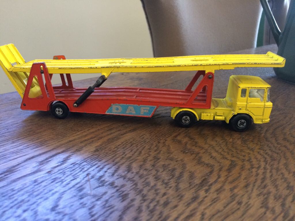Daf Car Transporter  toy car collectible - Main Image 2