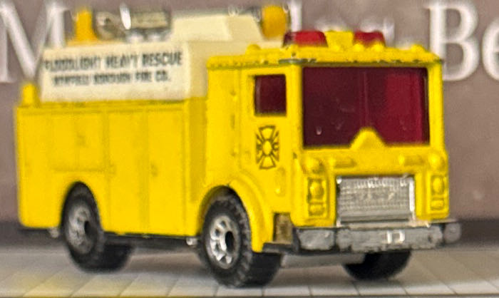 Mack Auxiliary Power Truck - MBX Superfast toy car collectible - Main Image 2