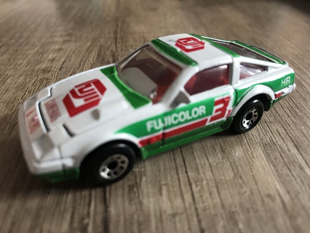 Nissan 300zx Turbo - Matchbox 1-75 Superfast toy car collectible - Main Image 2