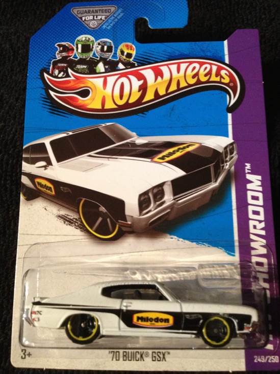 ’70 Buick GSX - 2013 - HW SHOWROOM - PERFORMANCE toy car collectible - Main Image 1