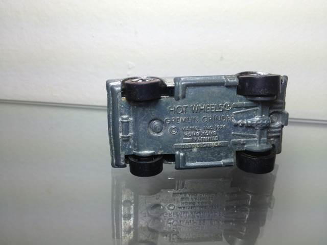 Gremlin Grinder (nm) - Super Chromes toy car collectible - Main Image 2