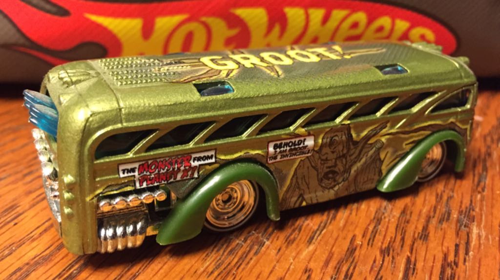 Surfin School Bus - Pop Culture - Marvel toy car collectible - Main Image 2