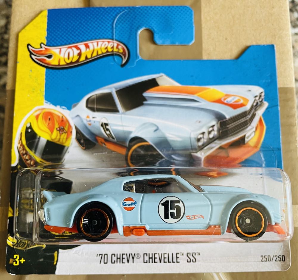 ‘70 Chevy Chevelle SS - 2013 - HW Showroom - HW Performance toy car collectible - Main Image 3