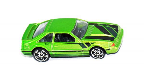 ‘92 Ford Mustang - HW The 90’s toy car collectible - Main Image 3