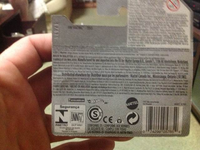 Rescue Duty - HW Race - HW Race Team toy car collectible - Main Image 2