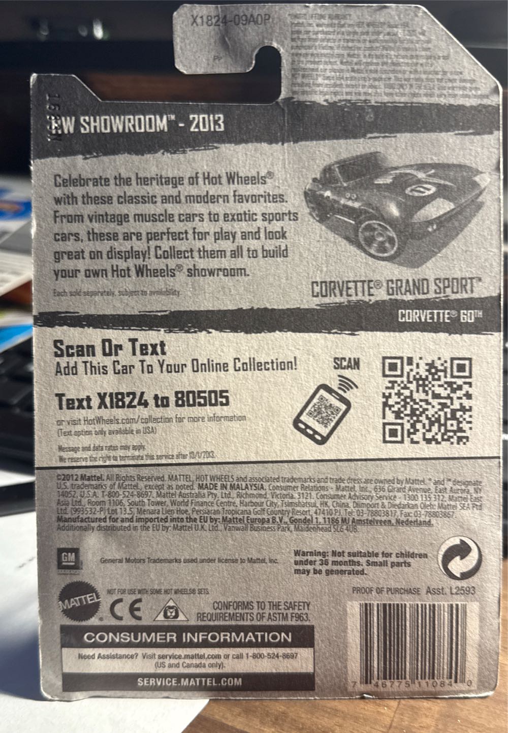 10/10 Corvette Grand Sport - 2013 - HW Showroom - Corvette 60th toy car collectible - Main Image 3