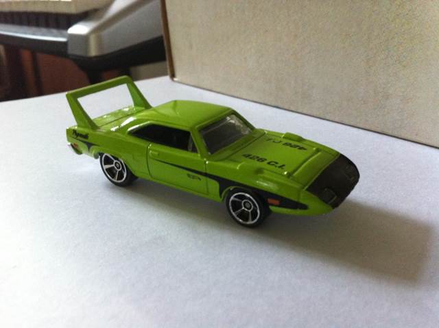 1970 Plymouth Superbird - Muscle Mania - Mopar toy car collectible - Main Image 2