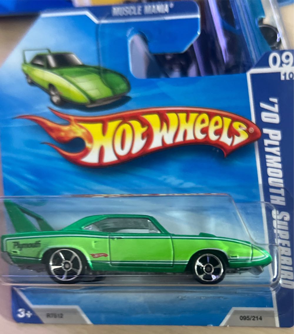 Hot Wheels Plymouth Superbird ‘70 - 2010 - HW MUSCLE MANIA toy car collectible - Main Image 3
