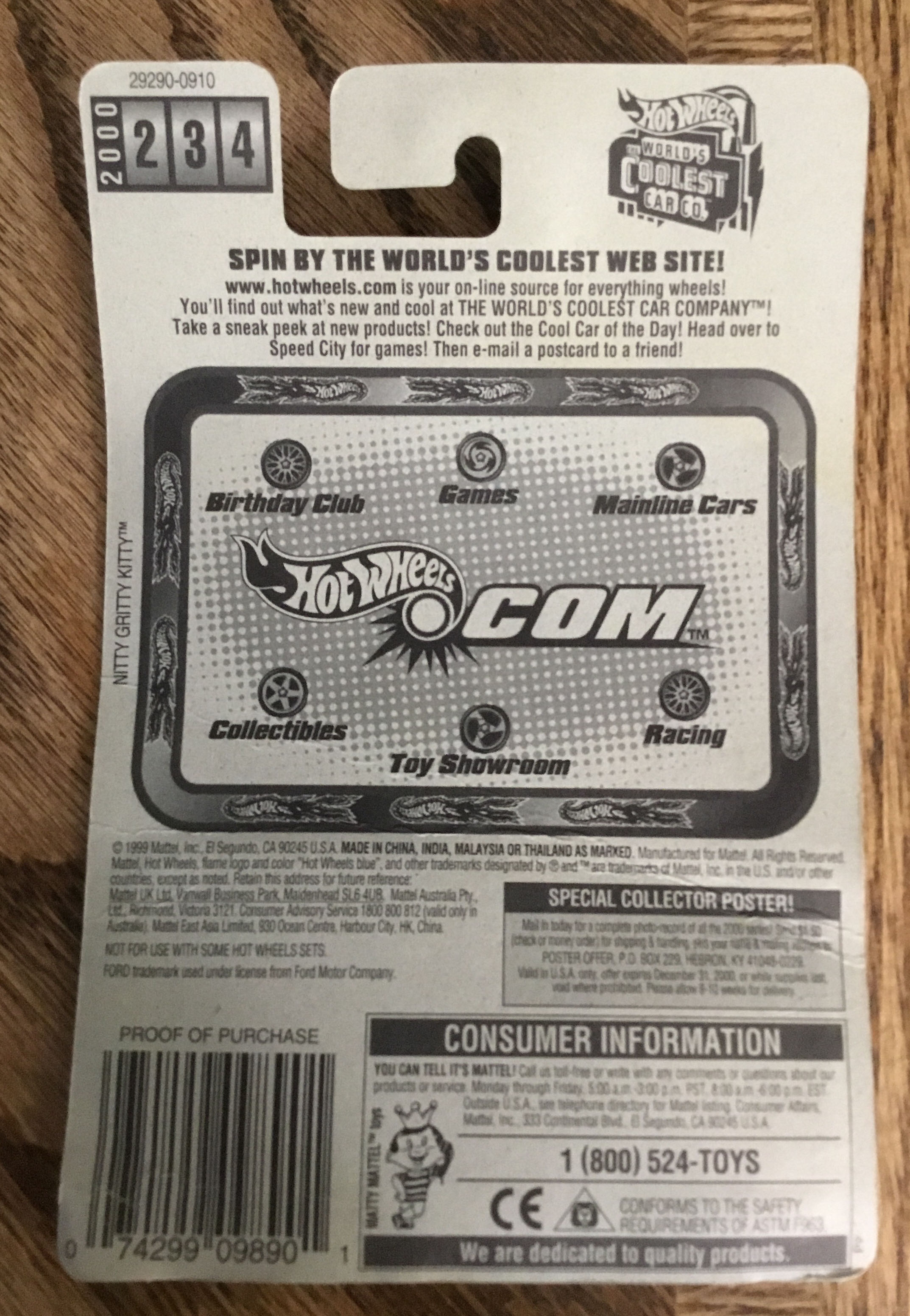 ‘33 Ford Roadster - 2000 Hot Wheels toy car collectible - Main Image 3