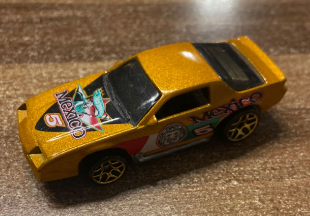 Camaro Z28 1983  toy car collectible - Main Image 2