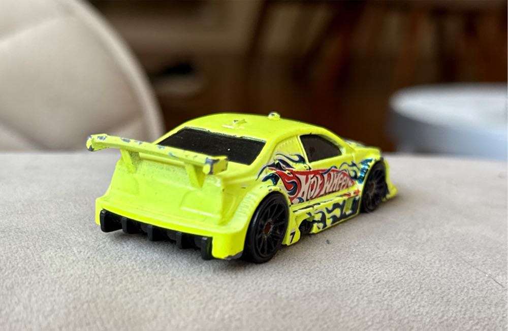 Amazoom - 2009 Hot Wheels Racing toy car collectible - Main Image 4