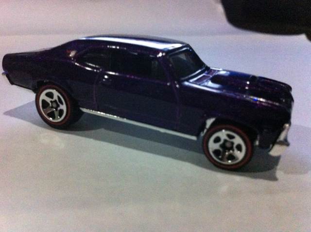 Chevy Nova ’68 - Red Line Series toy car collectible - Main Image 2