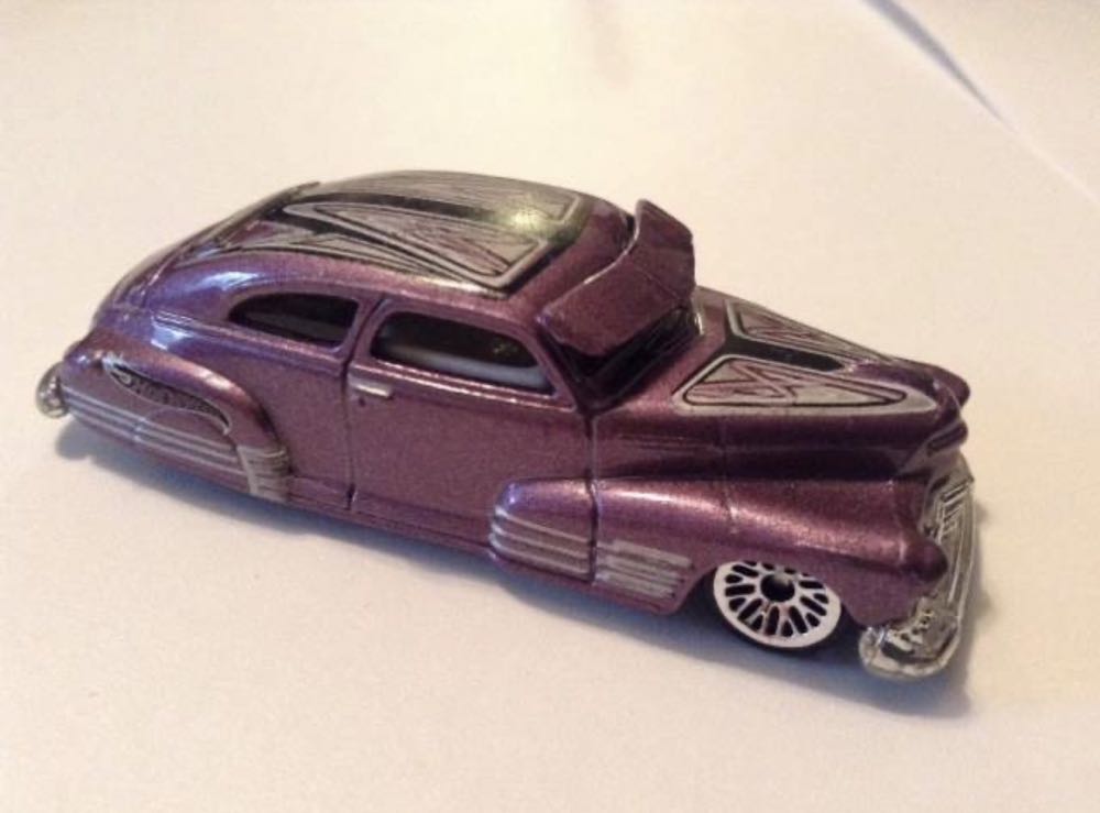Chevy Fleetline, 1947 - 2004 First Editions toy car collectible - Main Image 3