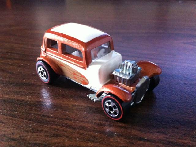 Classic â32 Ford Vicky  toy car collectible - Main Image 2