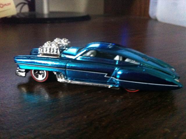Evil Twin - Hot Wheels Classics Series 4 toy car collectible - Main Image 2