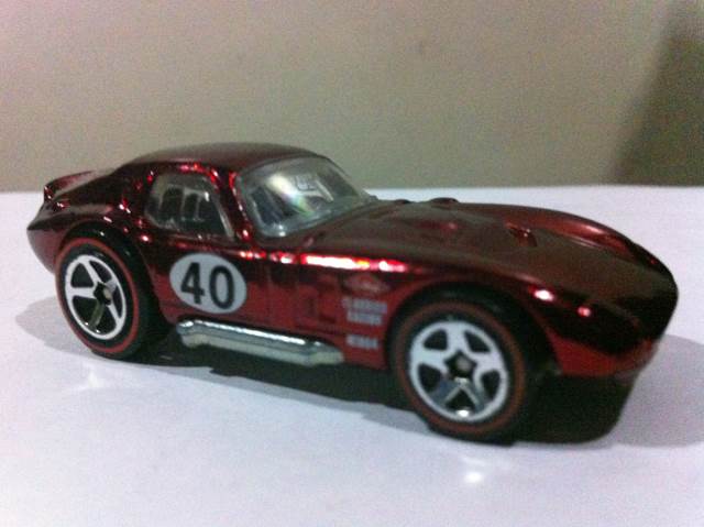 Shelby Cobra Daytona Coupe - Classics - Series 4 toy car collectible - Main Image 1