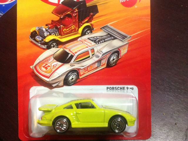 Porshe 930 - The Hot Ones toy car collectible - Main Image 1
