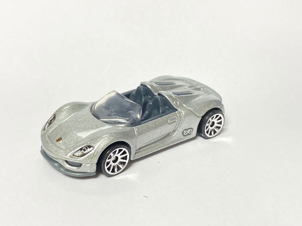Porsche 918 Spyder - 2018 - HW Factory Fresh toy car collectible - Main Image 2