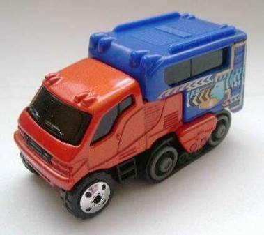 Matchbox Snow Doctor - KID’S CARS OF THE YEAR toy car collectible - Main Image 2