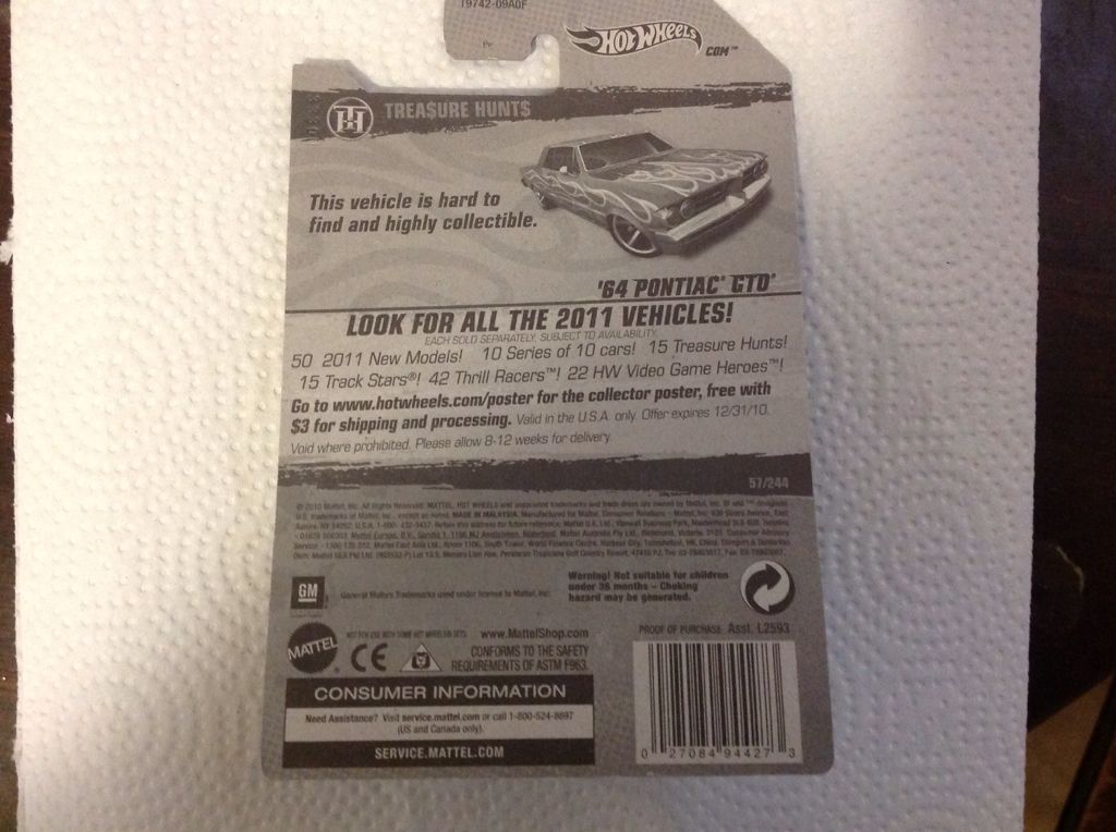 7/15 ’64 Pontiac GTO - 2011 - HW T-Hunt®️ toy car collectible - Main Image 2