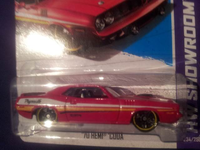 ’70 Hemi ’Cuda - ’13 HW Showroom toy car collectible - Main Image 2