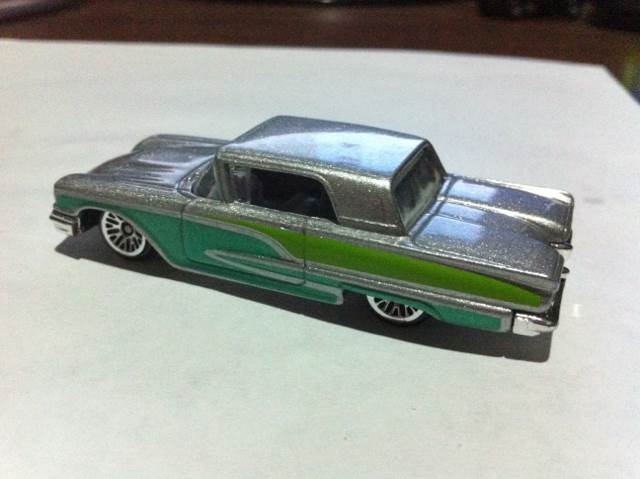 1958 Thunderbird - 2005 Hot Wheels toy car collectible - Main Image 2