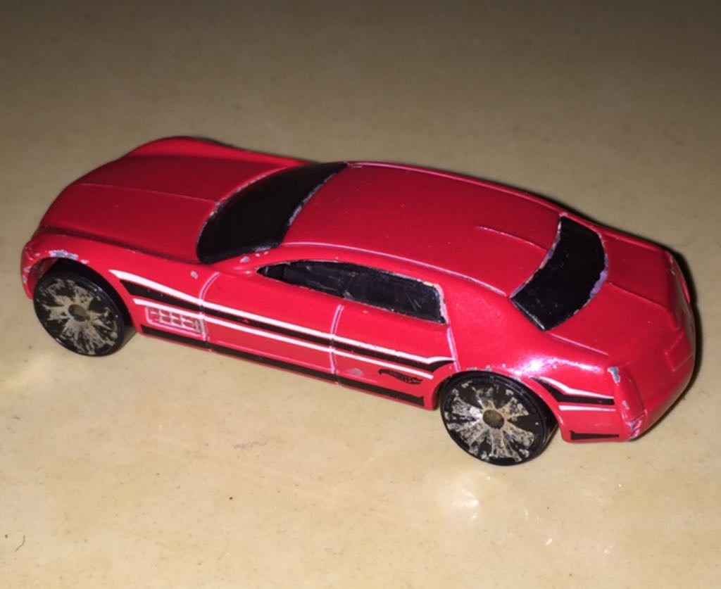 Cadillac V-16 - HW City toy car collectible - Main Image 2