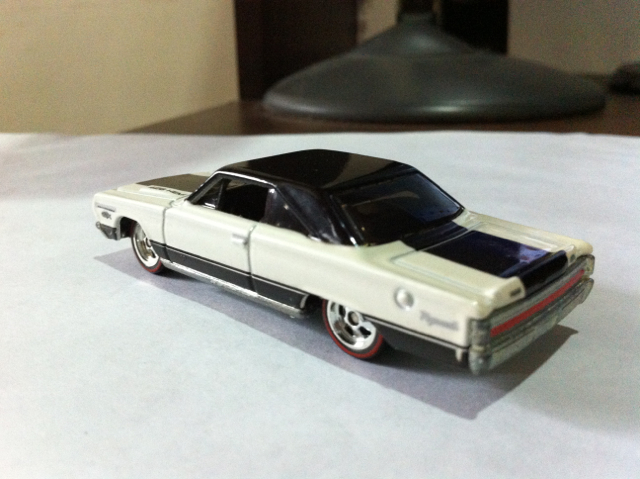’67 Plymouth GTX - Hot Wheels Garage - Mopar toy car collectible - Main Image 2