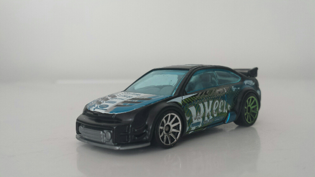 ’08 Ford Focus (L-m) - HW Stunt - 2013 toy car collectible - Main Image 2