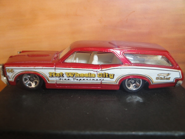 Pontiac ‘66 Custom GTO Wagon - HW City Works ’10 toy car collectible - Main Image 2