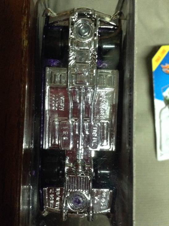 64 Buick Riviera  - 2012 HW Showroom toy car collectible - Main Image 2