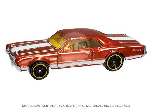 67 Oldsmobile 442 - Cool Classics toy car collectible - Main Image 1