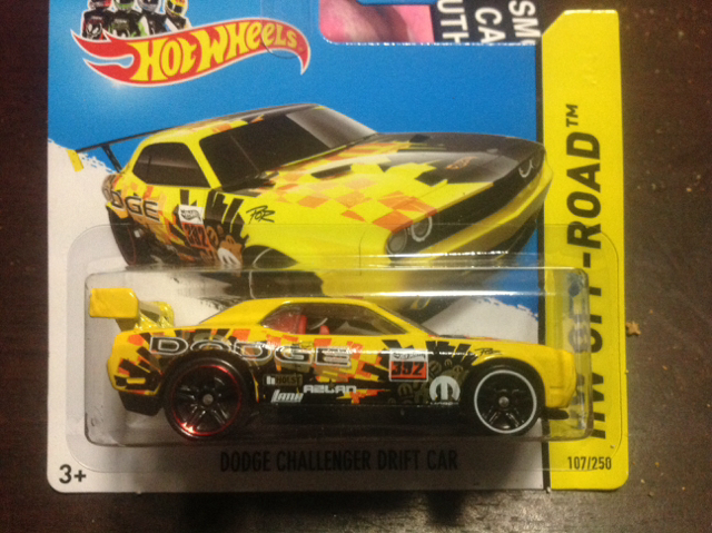 Dodge Challenger Drift Car - HW Off-Road - 2014 Road Rally toy car collectible - Main Image 1