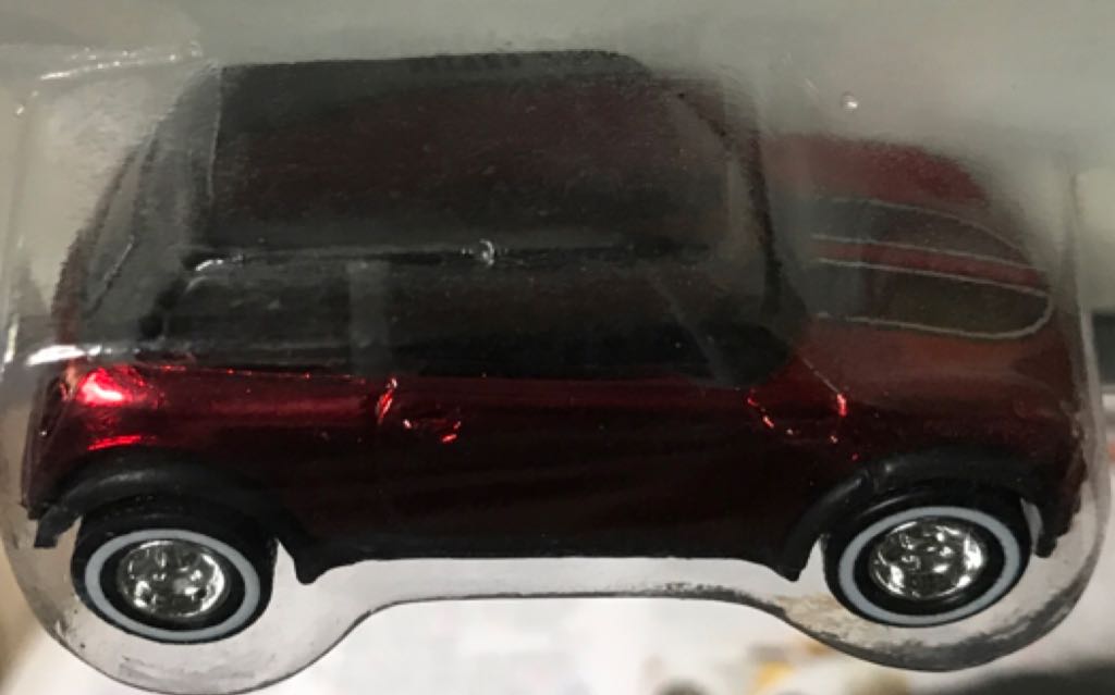 Mini Cooper 2001 - Classics - 0025 - Classics Series 5 toy car collectible - Main Image 2