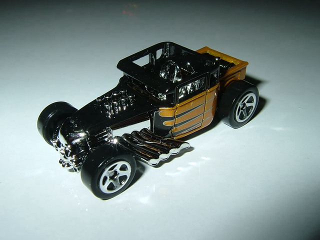 Bone Shaker - Sth Bone Shaker toy car collectible - Main Image 2
